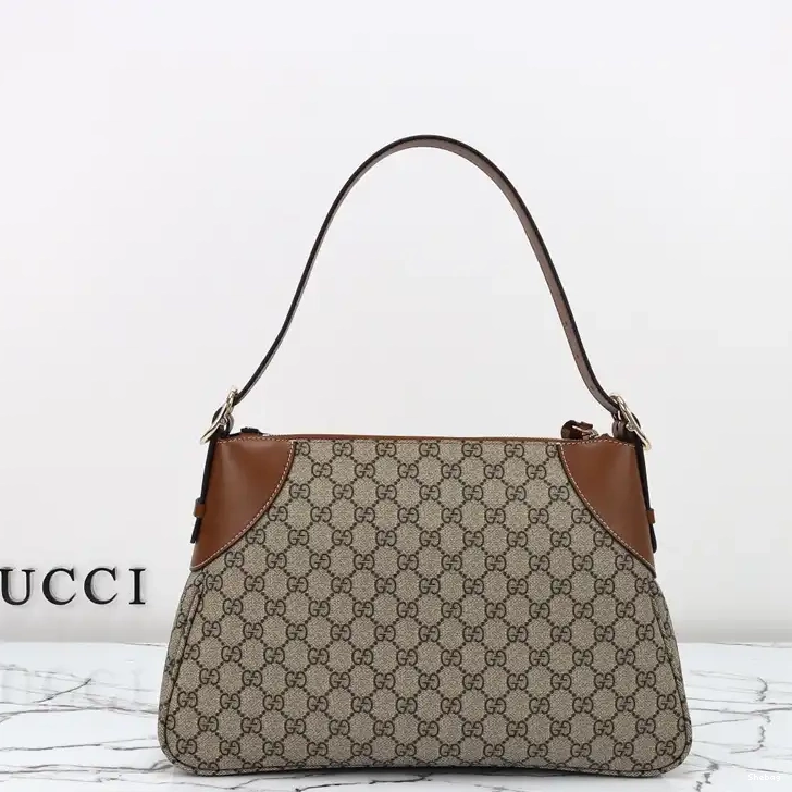 2409YA0027 Gucci Bags 0811